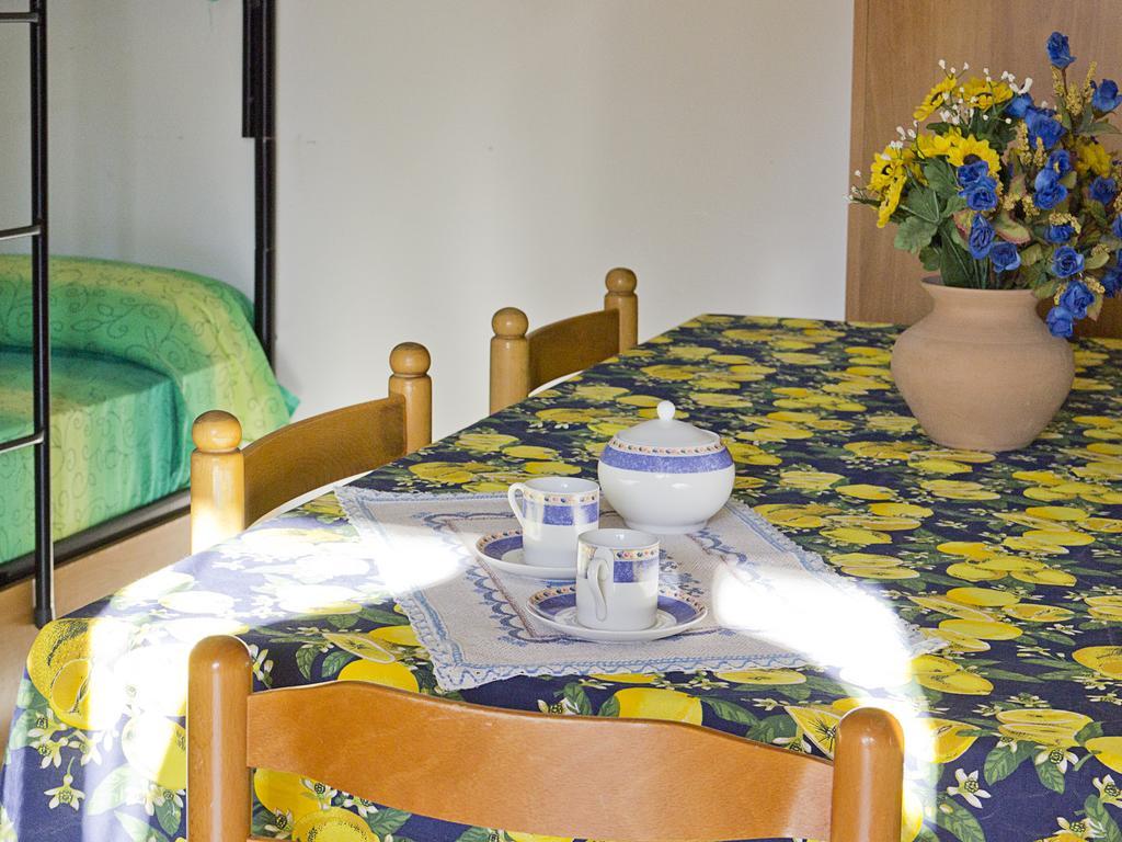 Camping Village Degli Ulivi Mattinata Bilik gambar